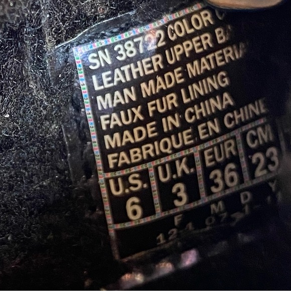 Skechers Chalet Snow Day Leather Faux Fur Lined Black Suede ToneUps Boots 6 - Picture 10 of 10